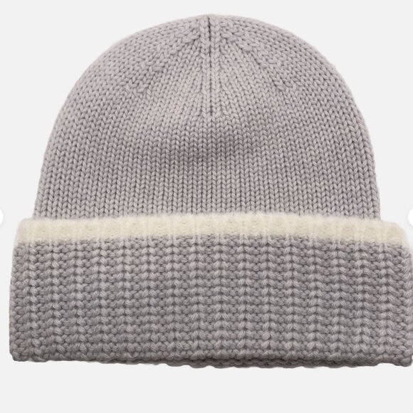 Authentic Chanel Grey Beanie Hat CC logo Brand New - Picture 4 of 14